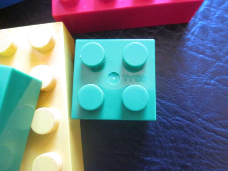 Tyco Building Toy Blocks x60
