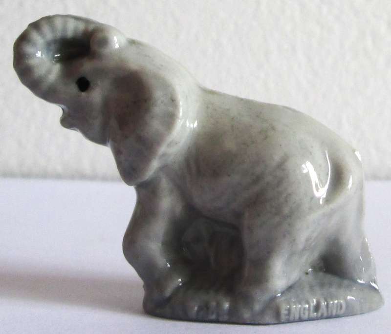 1973 Elephant Wade English Whimsies