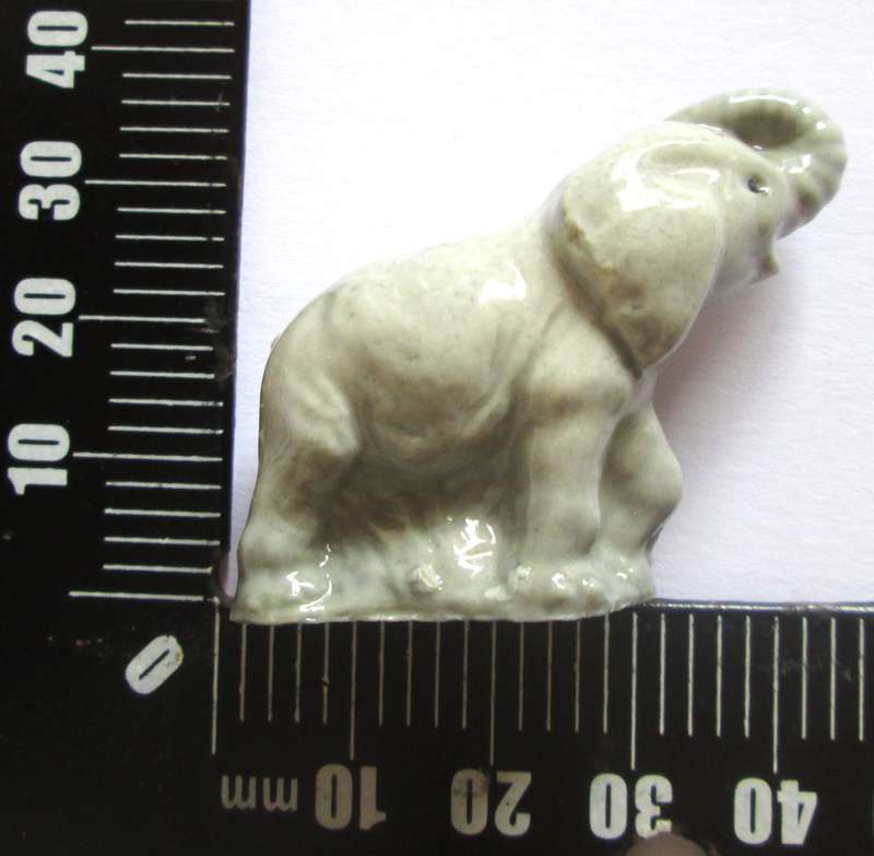 1973 Elephant Wade English Whimsies