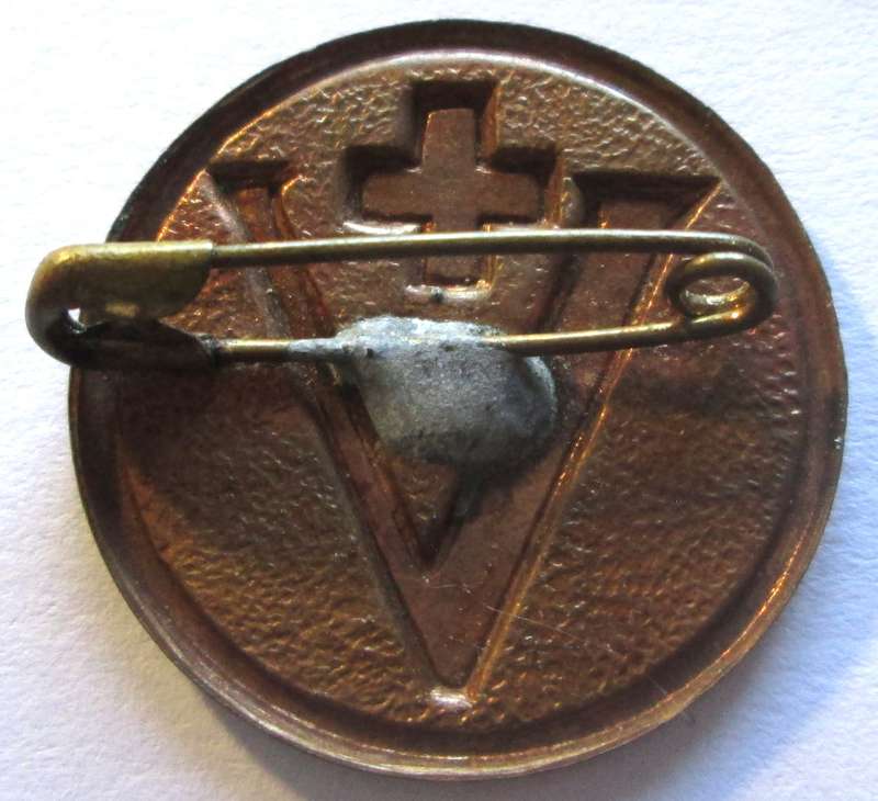 V Pin