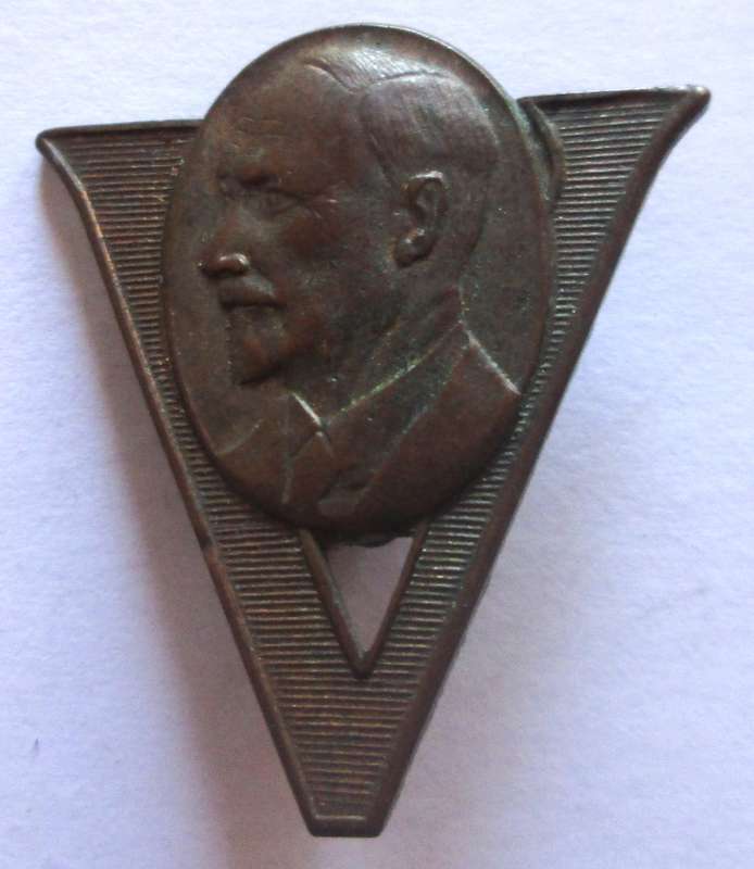 WW2 Jan Smuts Victory Badge