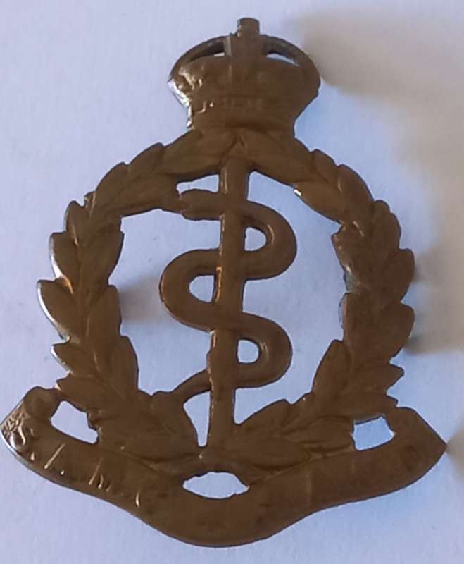 SA ARMY UNION-MEDICAL CORPS SERVICES KINGS CROWN BRASS BADGE-1926 TO 1958