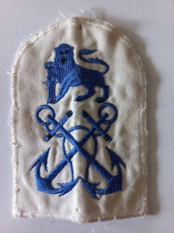 SA NAVY PRE 94-OFFICER PATCH-DINNES 285