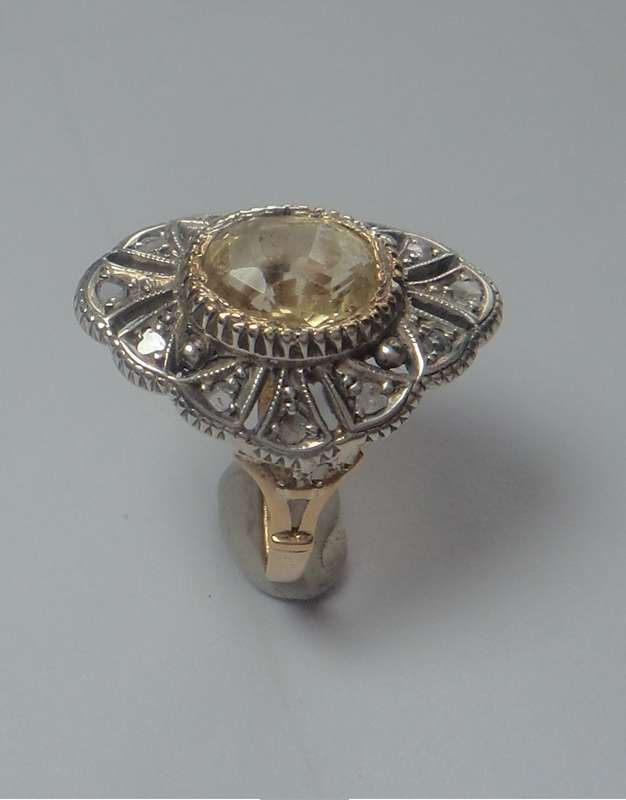 Vintage 9ct Yellow GOLD & Silver Dress Ring valued at R4000