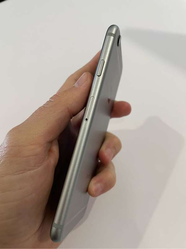 iPhone 6s with box