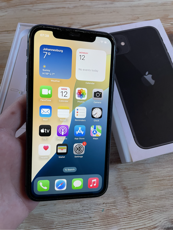 iPhone 11 256gb with box