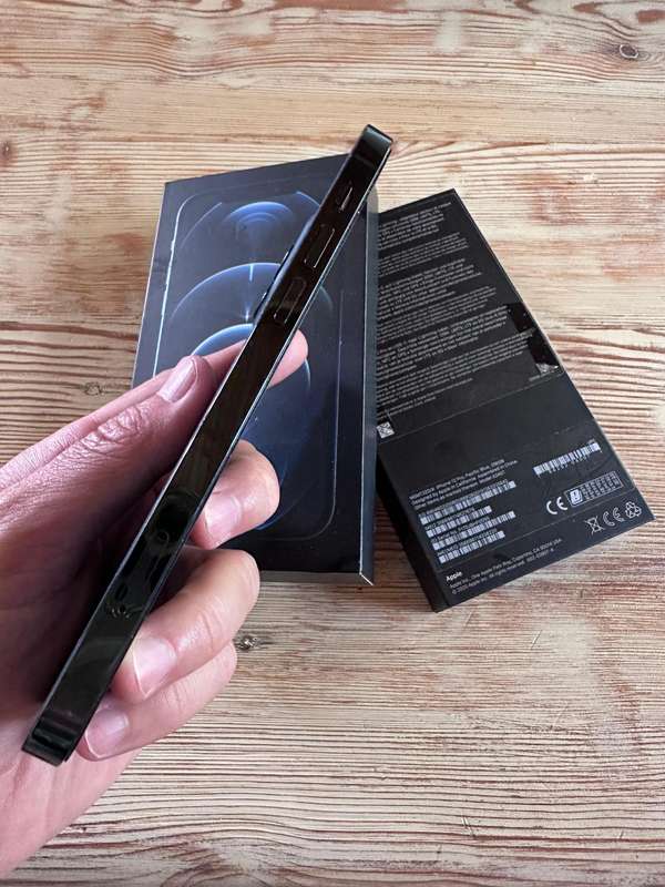 iPhone 12 Pro 256GB with box!
