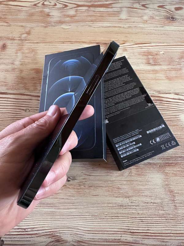 iPhone 12 Pro 256GB with box!