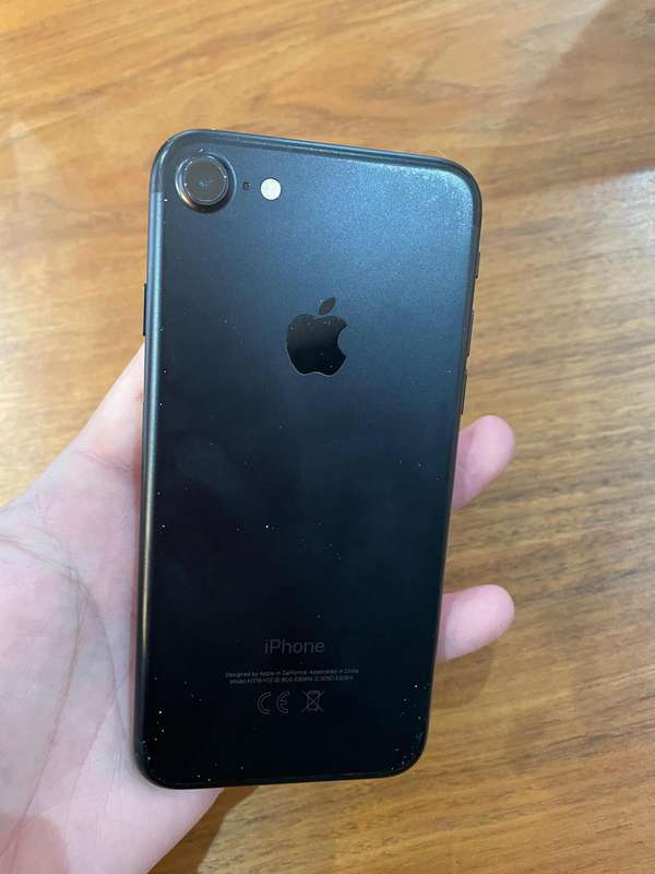 Apple iPhone 7 in Good Condition!