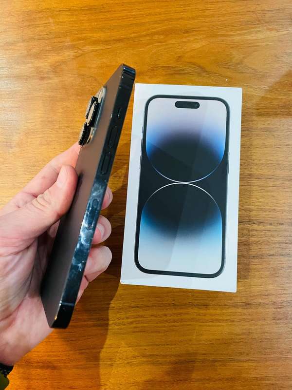 iPhone 14 Pro 256GB with box!