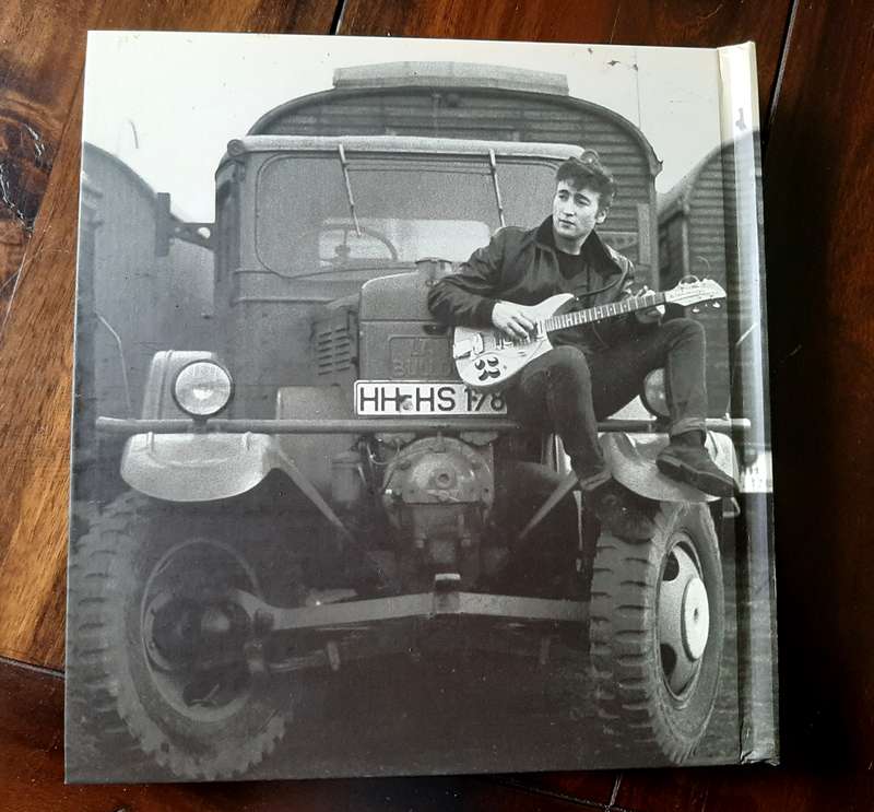 John Lennon, first edition "An illustrated life of John Lennon" from 2003, new