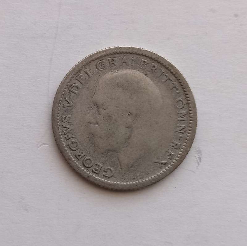 GREAT BRITAIN - 3 PENCE SILVER COIN 1916 - FINE CONDITION