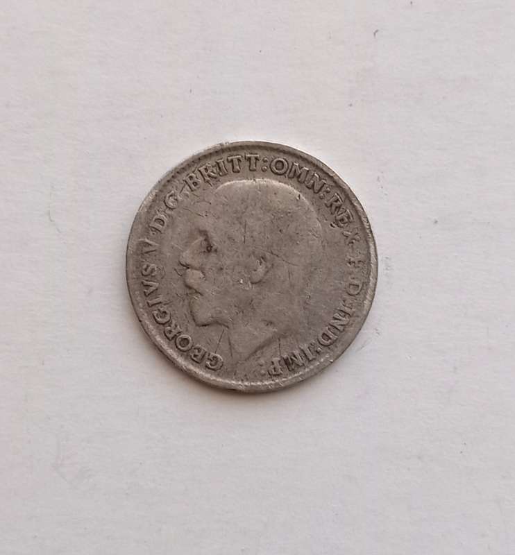 GREAT BRITAIN  - 3 Pence Silver coin  1934 - Fine Condition