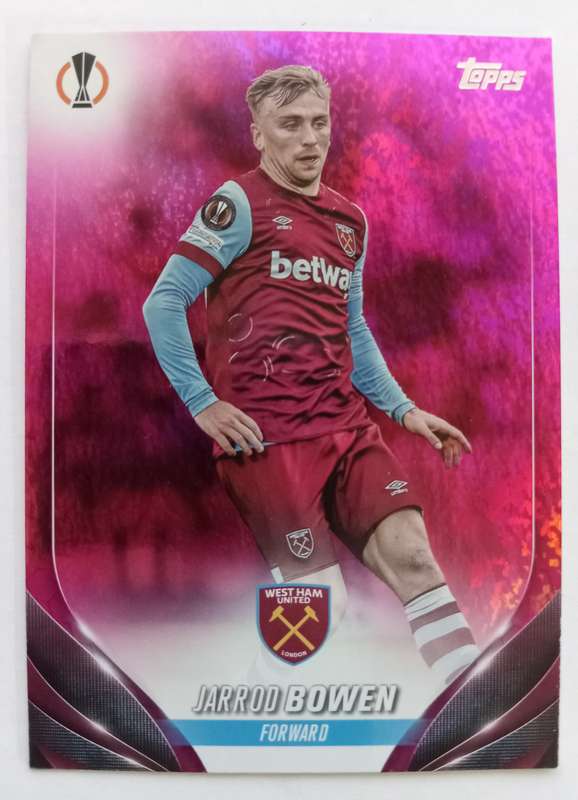 JARROD BOWEN (West Ham) - TOPPS Champ League 2024 - PINK SPARKLE TRADING CARD 158