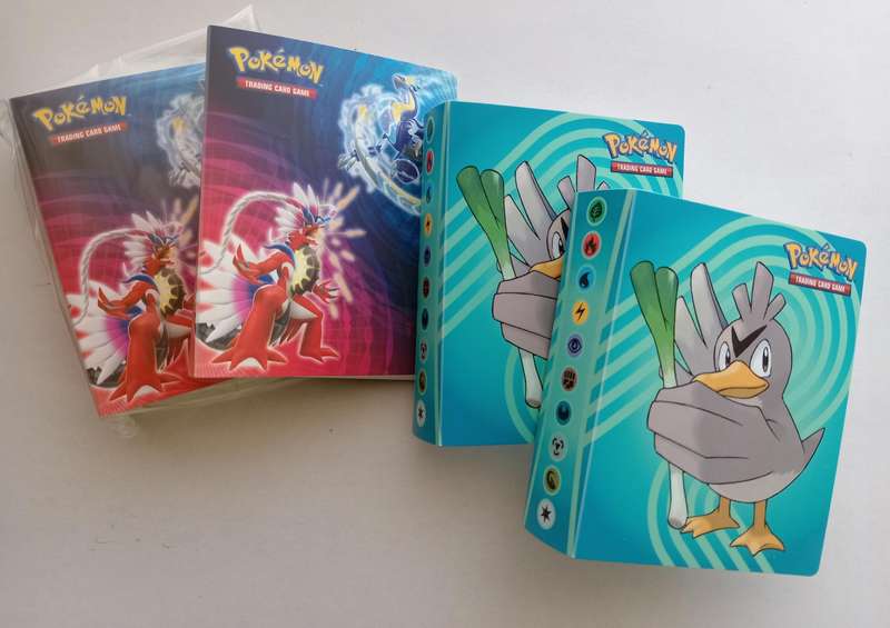 TRADING CARDS MINI PORTFOLIO - SUTABLE for POKEMON and OTHER TRADING CARDS