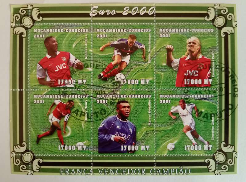 MOZAMBIQUE - UEFA EURO 2000 FRANCE STAMP SHEET - FRANCE WINNERS MINI SHEET - MNH
