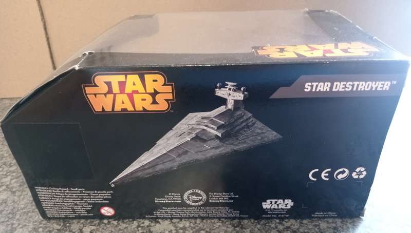 STAR DESTROYER - DISNEY STORE STAR WARS DE LUXE DIE CAST MODEL 4141-W SEALED