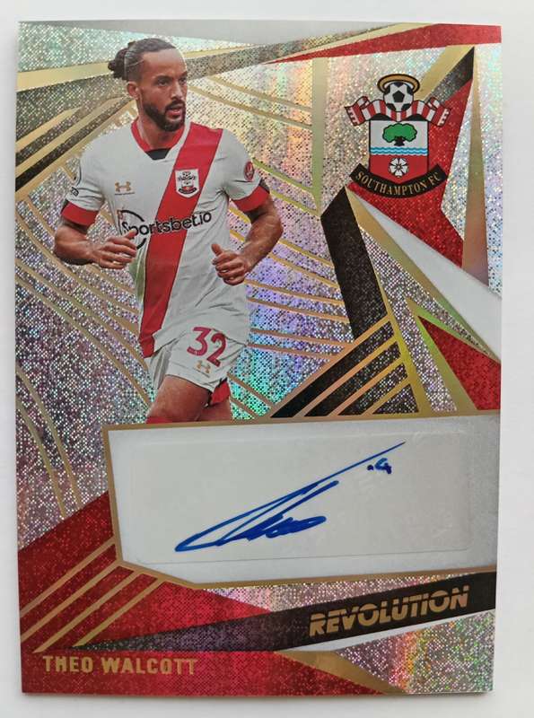 THEO WALCOTT (Southampton) - PANINI P/League Revolution 2021 - CERTIFIED `AUTOGRAPHED` TRADING CARD
