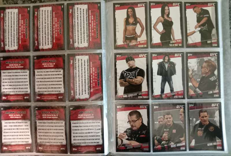 TOPPS UFC 2010 COLLECTION -  COMPLETE 200 TRADING CARD COLLECTION - IN A BINDER