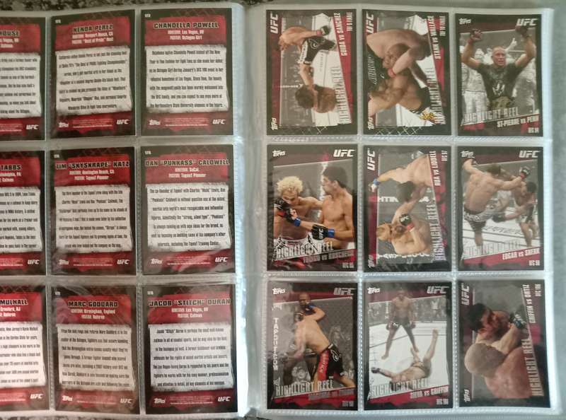 TOPPS UFC 2010 COLLECTION -  COMPLETE 200 TRADING CARD COLLECTION - IN A BINDER