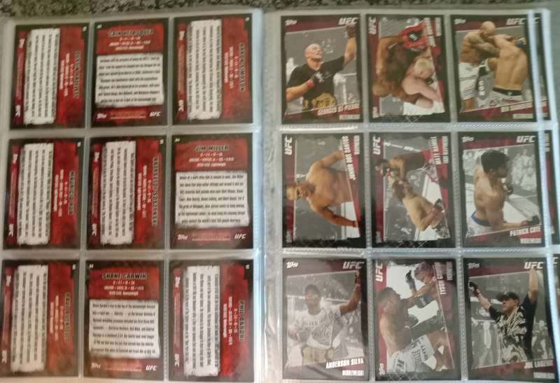 TOPPS UFC 2010 COLLECTION -  COMPLETE 200 TRADING CARD COLLECTION - IN A BINDER