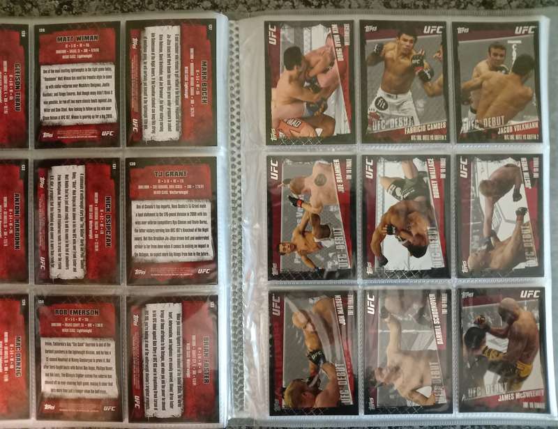 TOPPS UFC 2010 COLLECTION -  COMPLETE 200 TRADING CARD COLLECTION - IN A BINDER