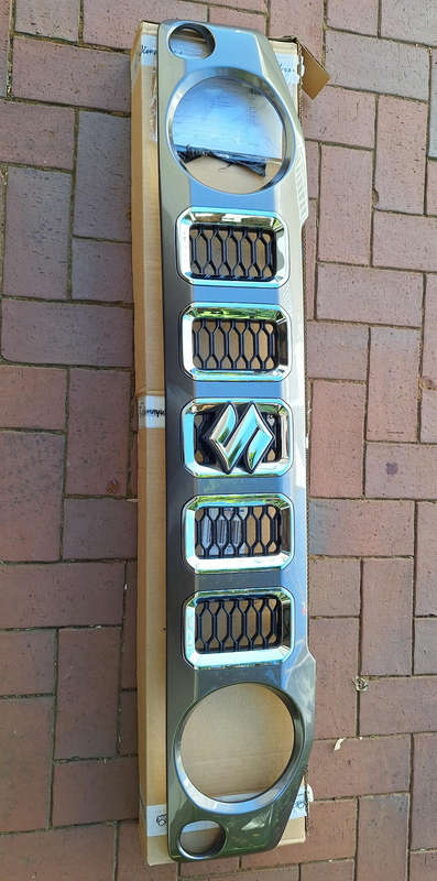 Suzuki Jimny Gen4 GLX front grille