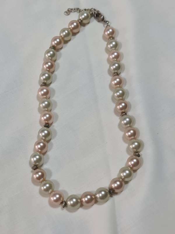 Faux pearl Necklace
