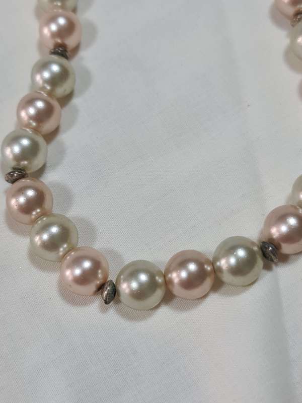 Faux pearl Necklace