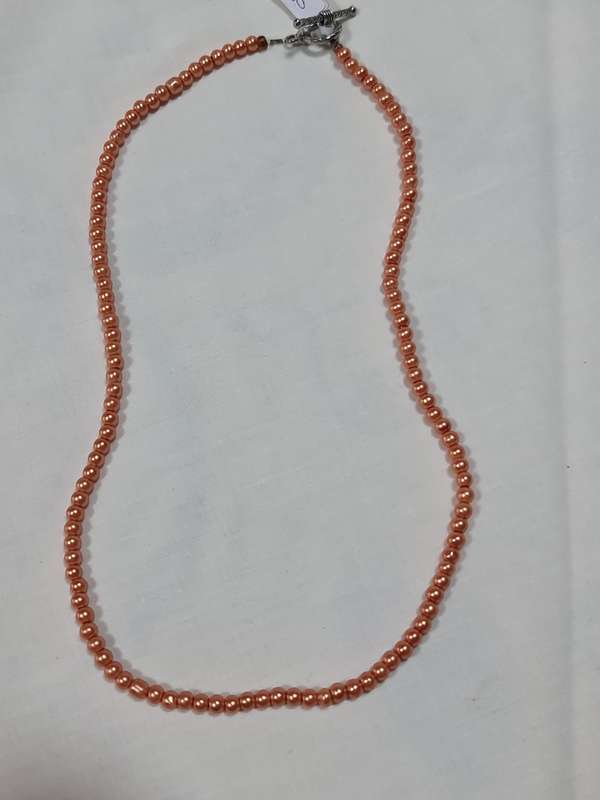 Faux pearl Necklace