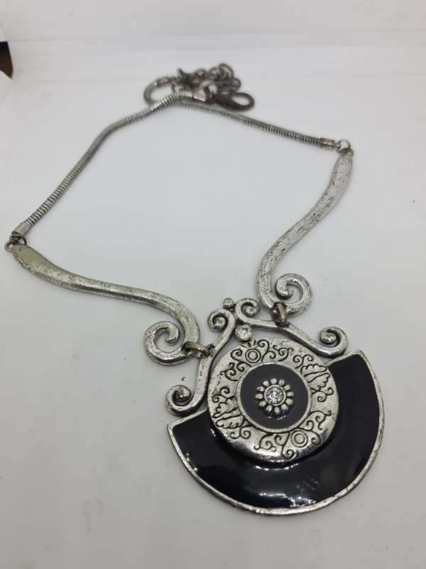 Silver Tone boho necklace