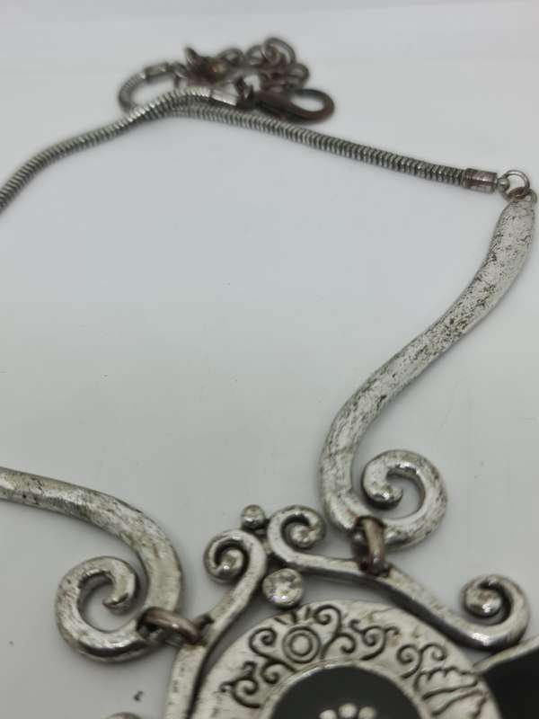 Silver Tone boho necklace