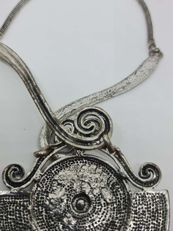 Silver Tone boho necklace