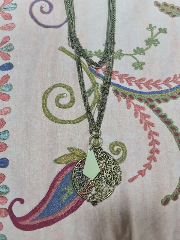 Vintage Gold tone filigree necklace