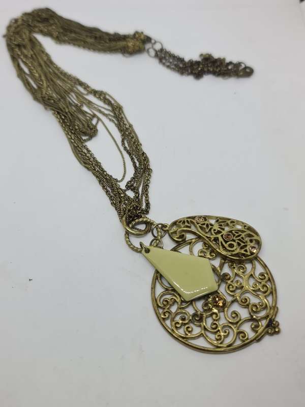 Vintage Gold tone filigree necklace