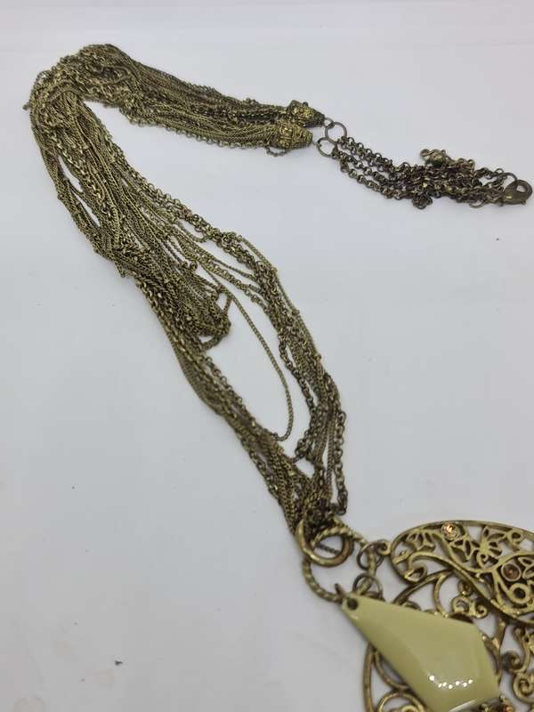 Vintage Gold tone filigree necklace
