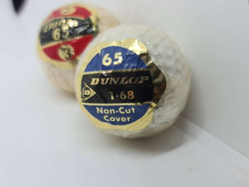X2 Vintage Dunlop golf balls. New