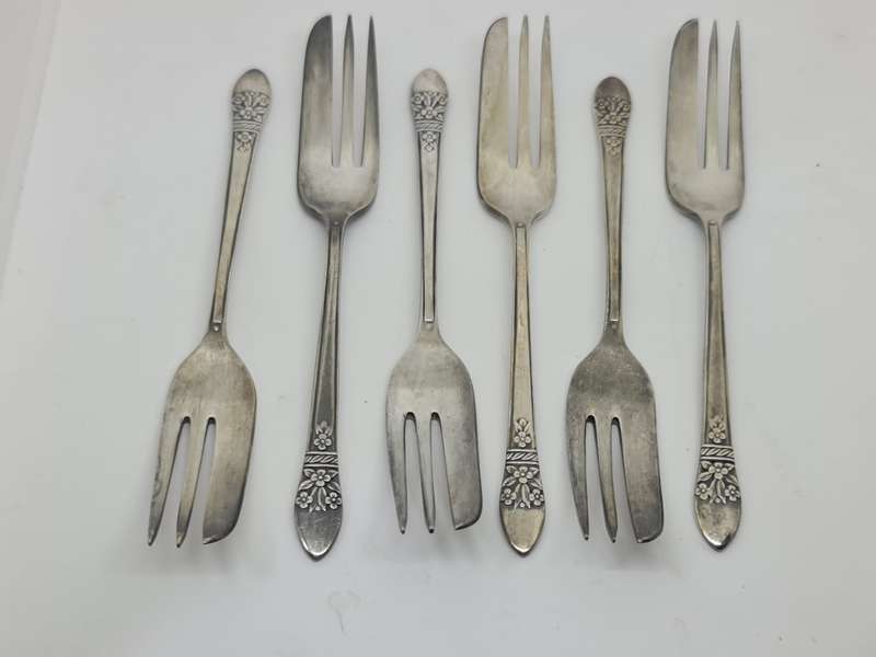 Bedford plate EPNS cake forks