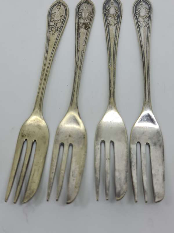 EPNS cake forks