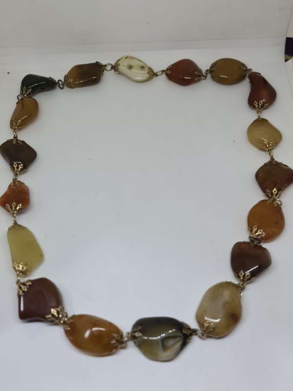 Agate single string necklace