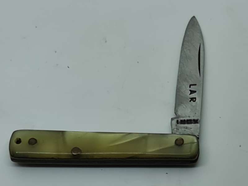 Small Richardson Folding knife