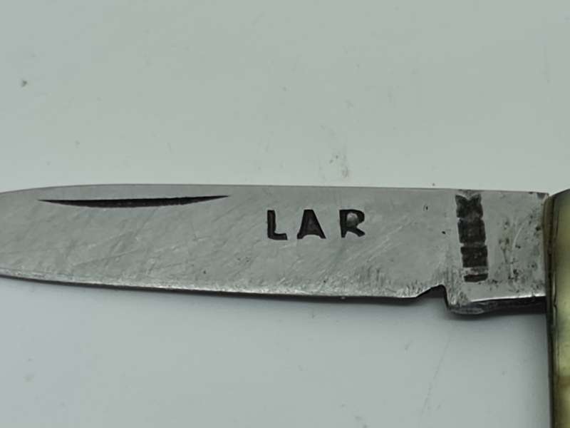 Small Richardson Folding knife