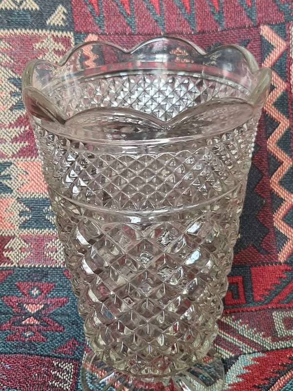 Vintage Anchor Hocking Glass Vase - Wexford Pattern