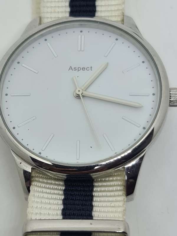 Ladies Aspect Quartz watch
