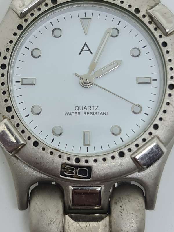 Mens Avon Quartz watch