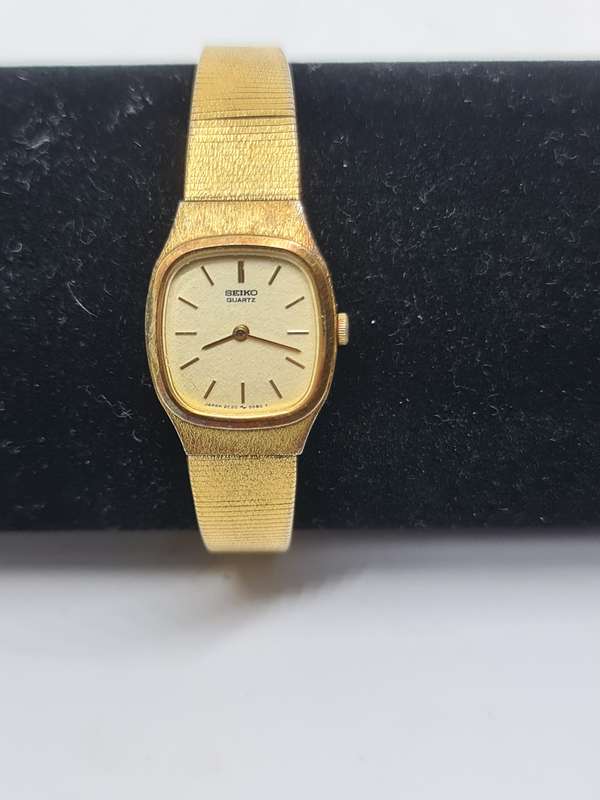 Ladies Seiko Quartz Watch
