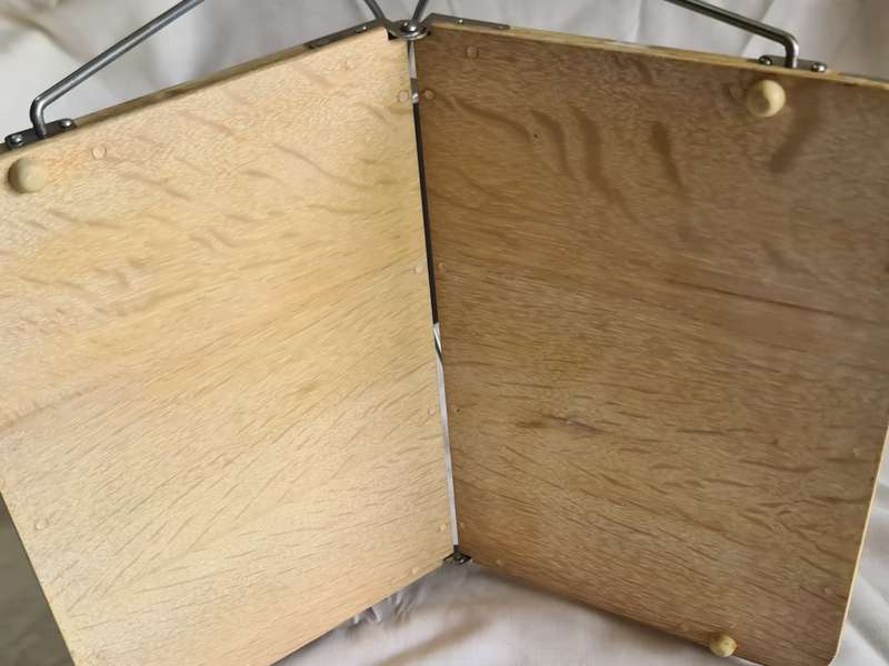 Wood en Chrome fold up serving tray