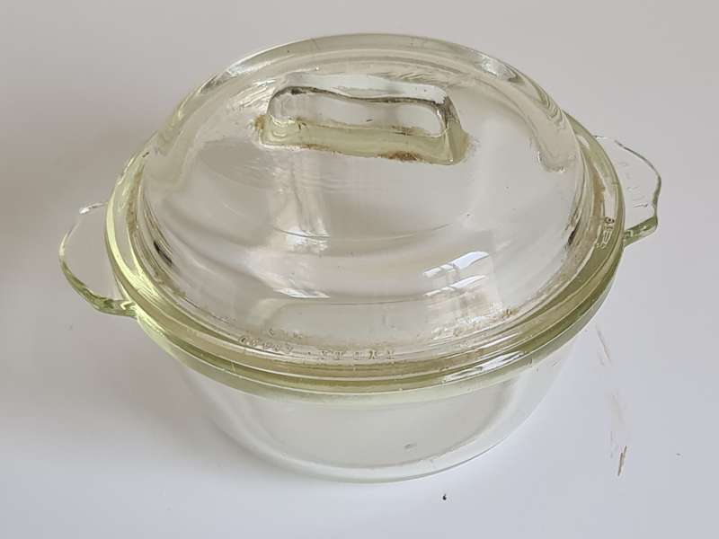 Small Vintage Pyrex Bowl