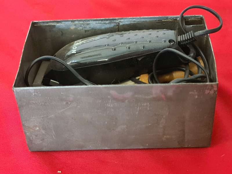 Vintage Novita barber set