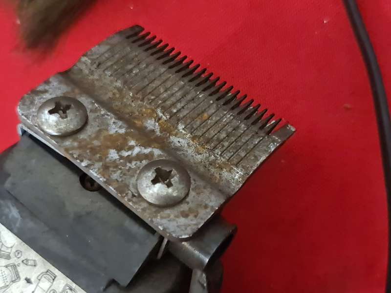 Vintage Novita barber set